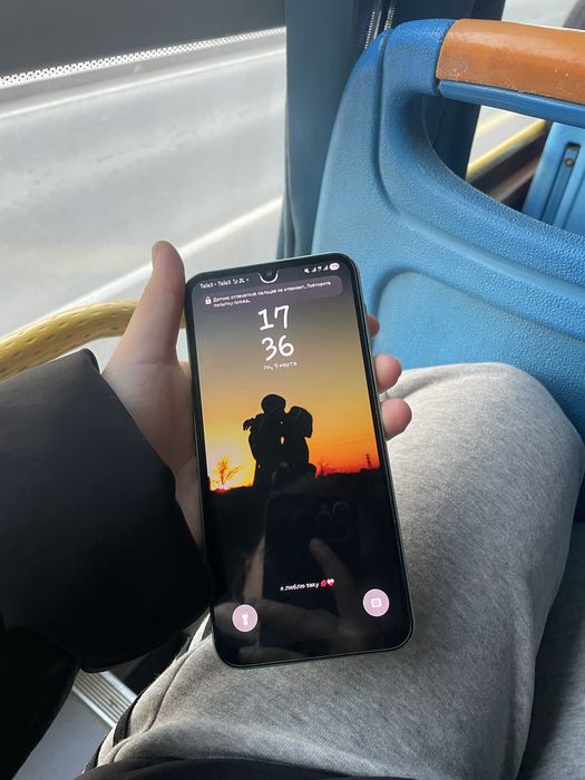 Продам самсумг а24