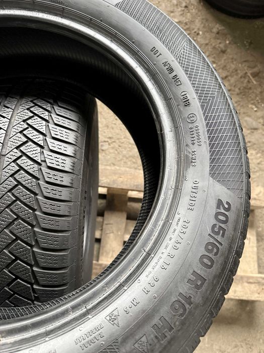 2x Anvelope iarna 205/60 r16 M+S - Continental Winter Contact TS850P