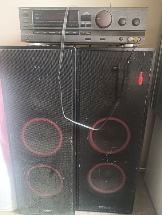 Boxe și amplificator