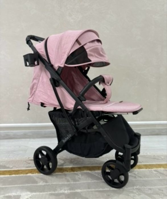 Детская прогулочная коляска