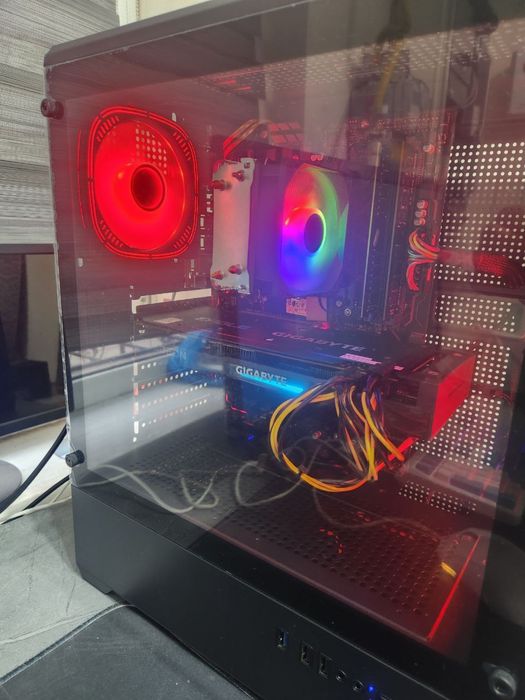 Игровой Компьютер 2К Ryzen 5 2600 / RX 6700 / 16 gb / Nvme 256gb