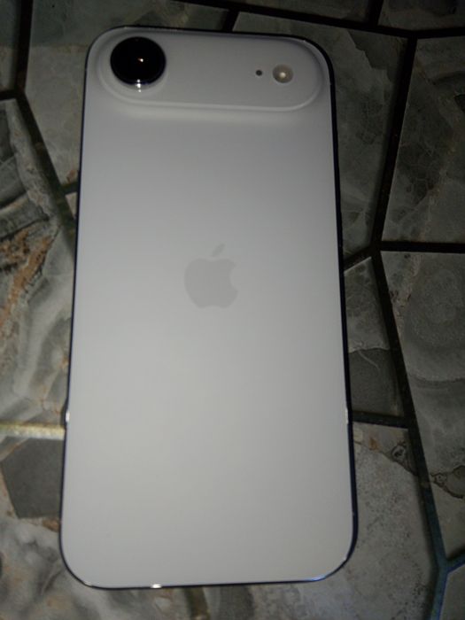 Ipone  apple 17 eir