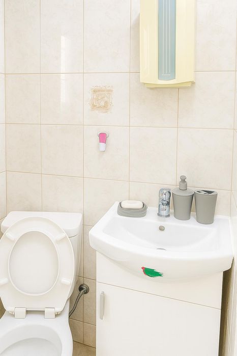 Дава се под наем Едностаен апартамент в Пловдив, Гагарин - 52 кв.м за 306 € - Снимка #4