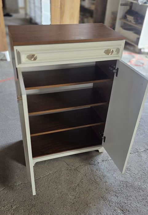 Mebell oyoq kiyim javoni