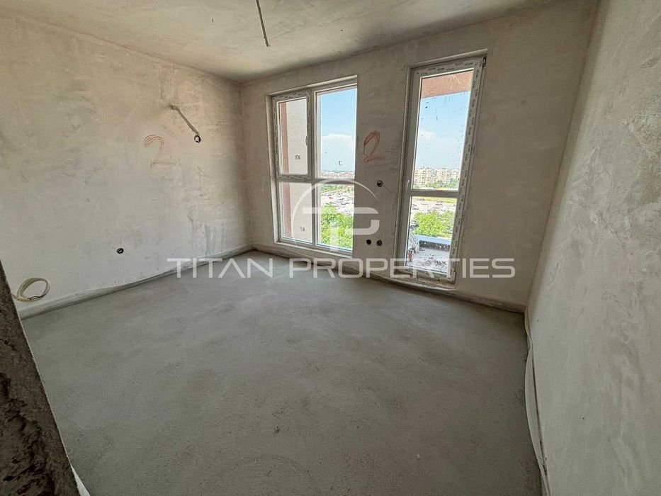 Продава се Тристаен апартамент в Пловдив, Южен - 104 кв.м за 955 €/кв.м - Снимка #2