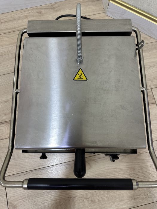 Гриль для выпечки булочек для хот догов