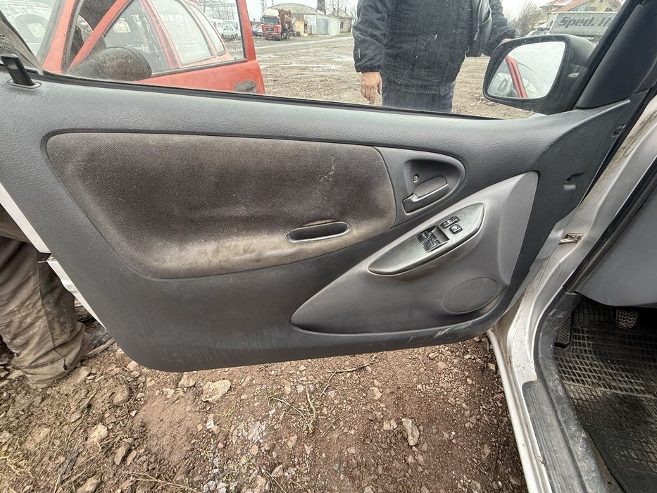 Toyota Yaris 1.0 VVT-i Тойота Ярис 1.0и на-части!