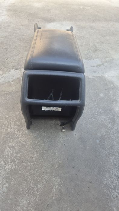 Подлокотник Мерс 210