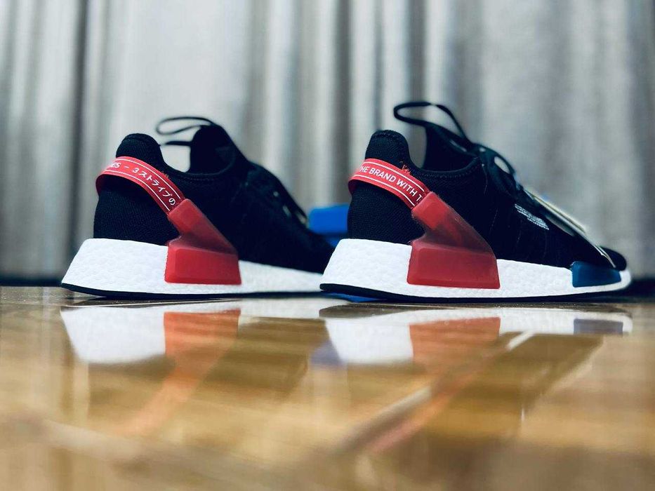 Adidas NMD_R1 V2 мужские кроссовки РАЗМЕР 43,44