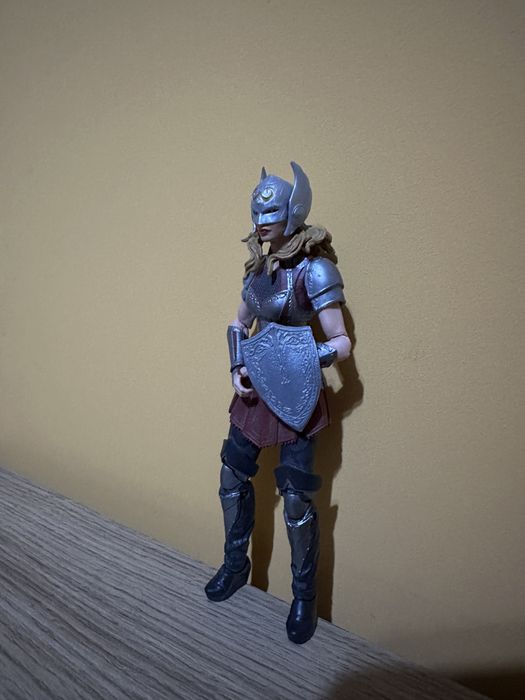 Жената на TOR от филма LOVE end tunder -Marvel