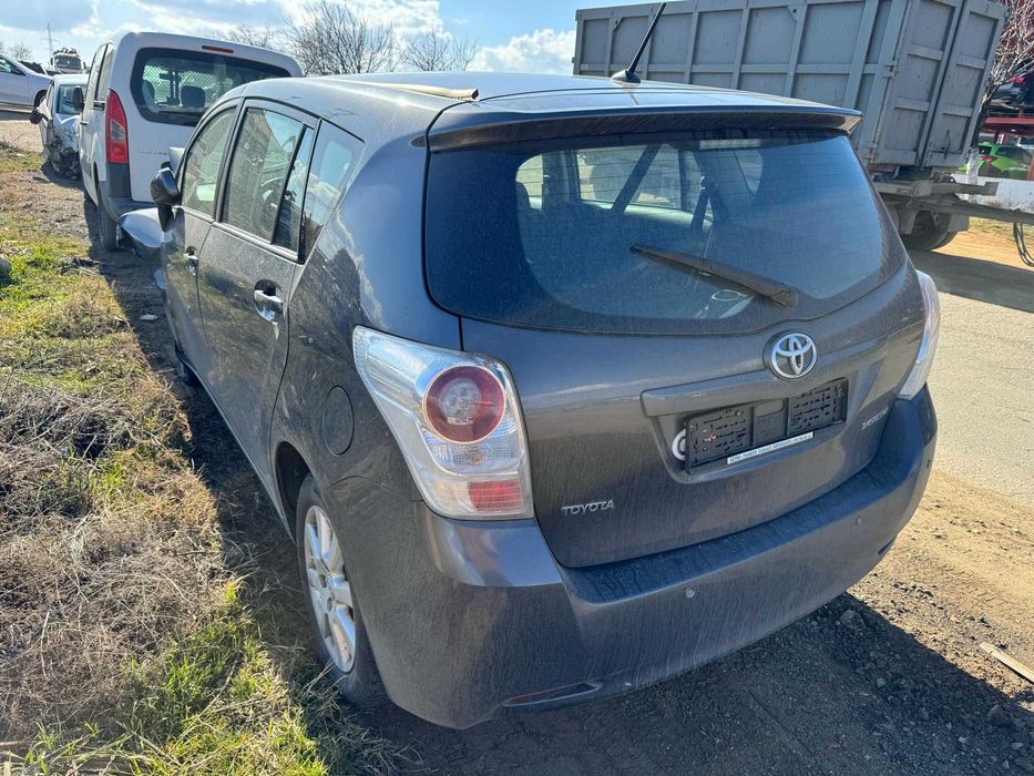 Тойота Версо 2010г.