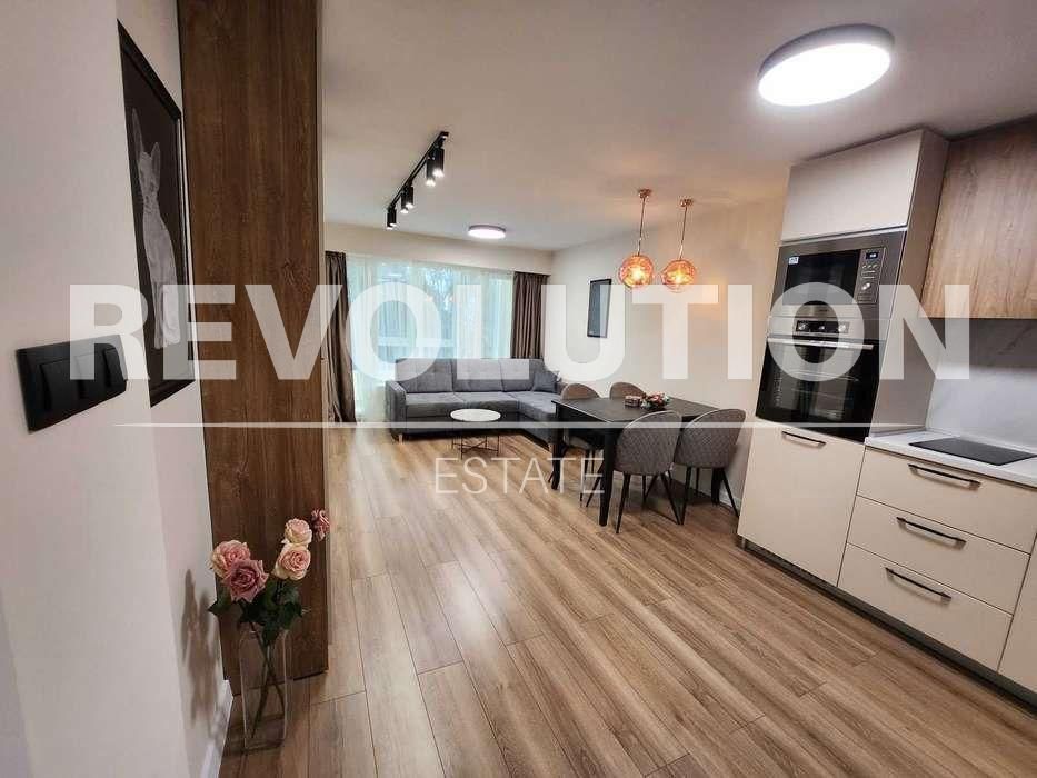 Дава се под наем Тристаен апартамент в Варна, Чайка - 70 кв.м за 847.62 € - Снимка #1