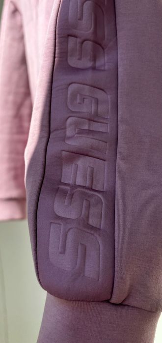 Горнище на Guess