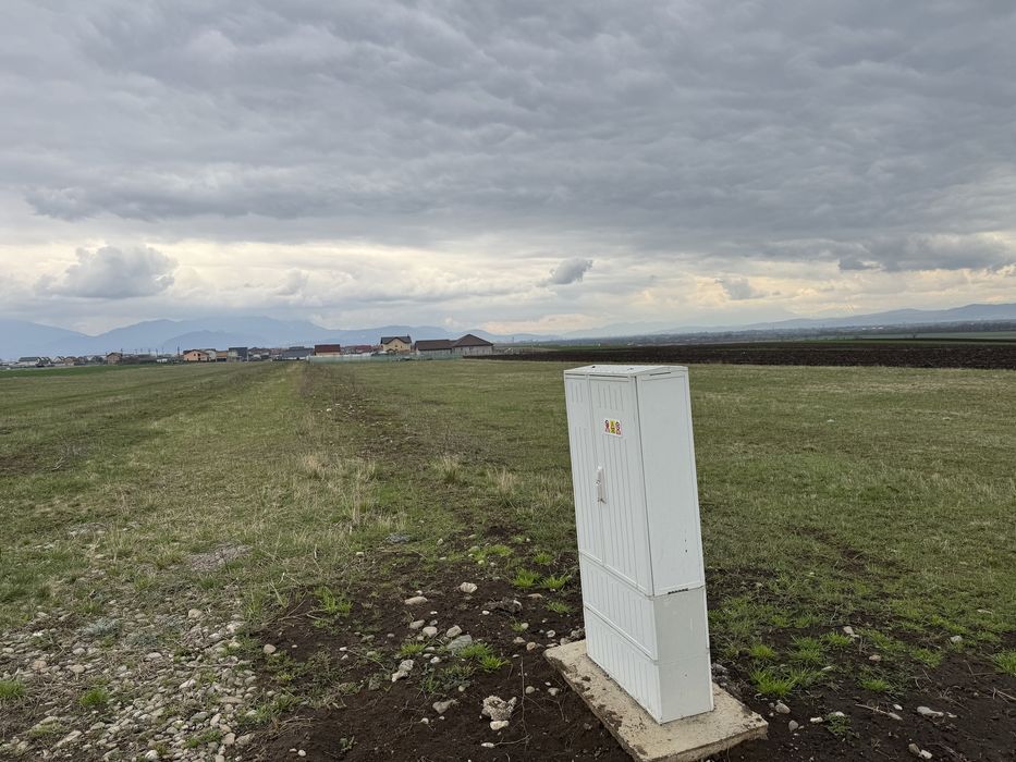 Teren intravilan cu PUZ  si curent electric