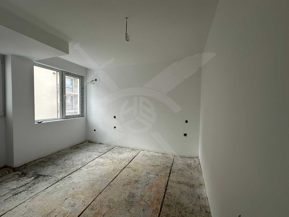 Продава се Двустаен апартамент в Пловдив, Център - 70 кв.м за 2272 €/кв.м - Снимка #3