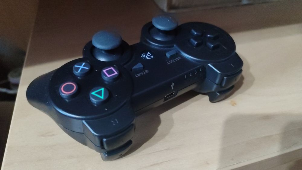 Продам джойстик игровой