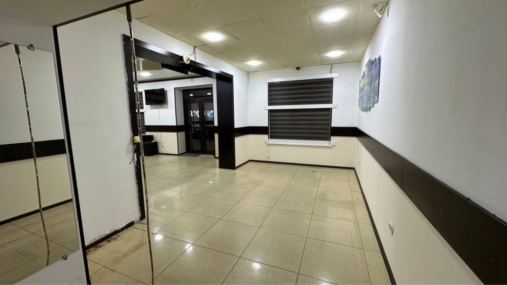 Аренда Коммерческая  недвижимость 1 линия   Яккасарайский рн 127м2