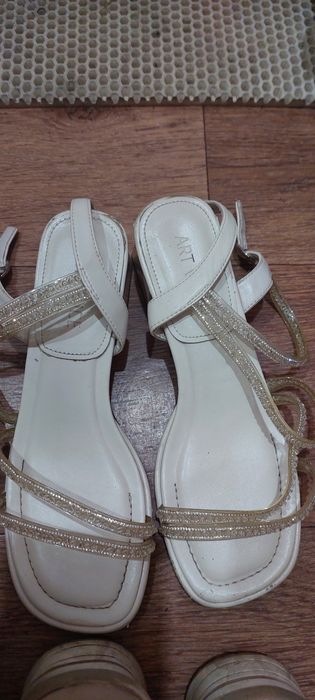 Обувь для девушек, женщин 35р