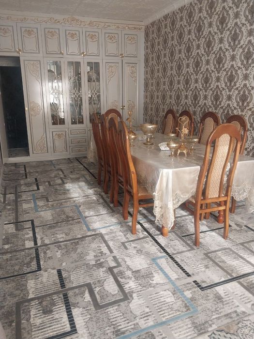 Uy sotiladi nilufarda