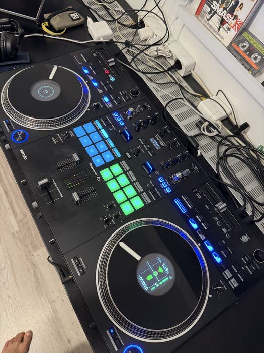 Pioneer DDJ-REV7 + case – stare excelentă