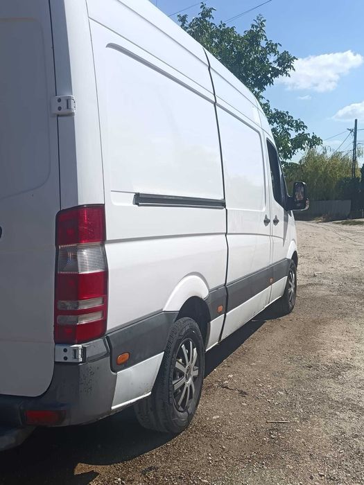 Vând Mercedes-Benz Sprinter