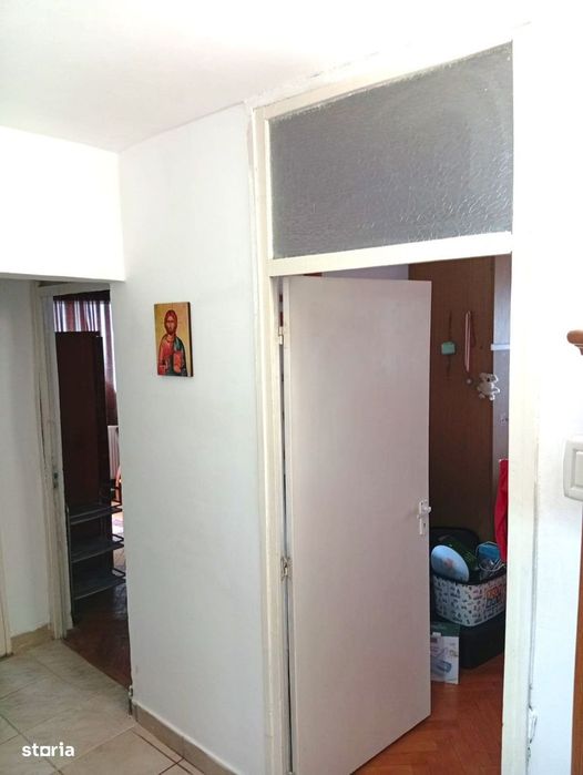 Apartament 4 camere in Micalaca 300 / la Supeco