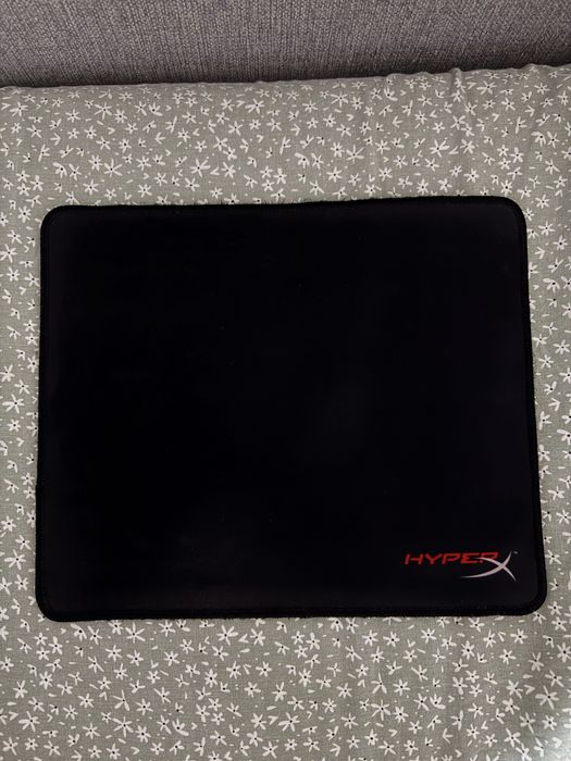 Vand Mousepad HyperX 20 RON !