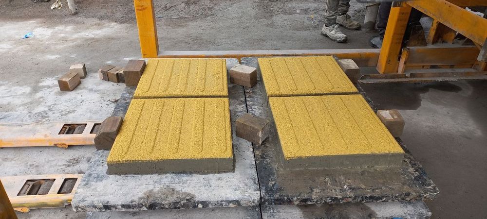 Брусчатка  bruschatka  тактилная тротуарний вибропрессованний