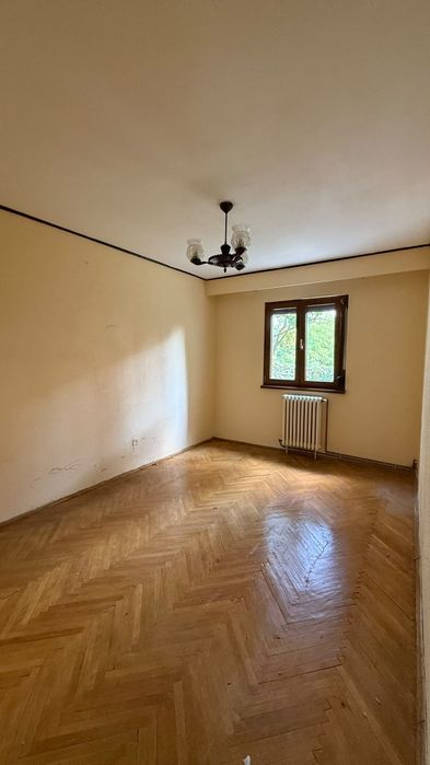 Parchet din lemn masiv – model brăduț – ~40 mp