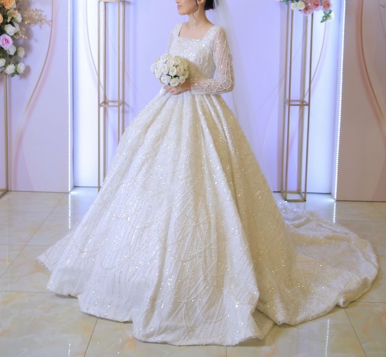 Свадебный  платье