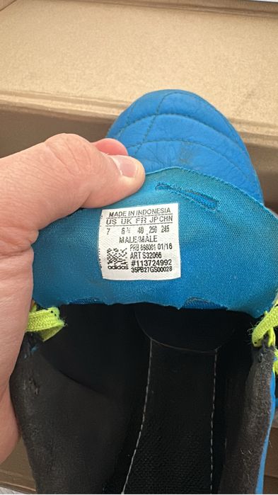 Бутсы Adidas оригинал 40р