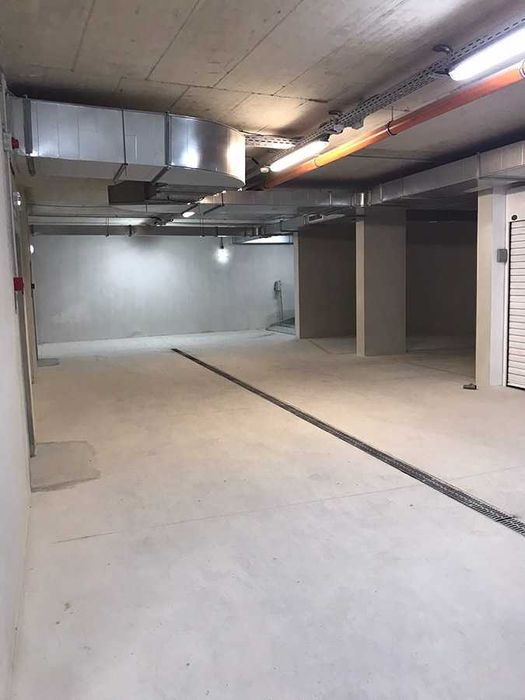 Дава се под наем Гараж / Паркомясто в София, Център - 20 кв.м за 112.2 € - Снимка #3