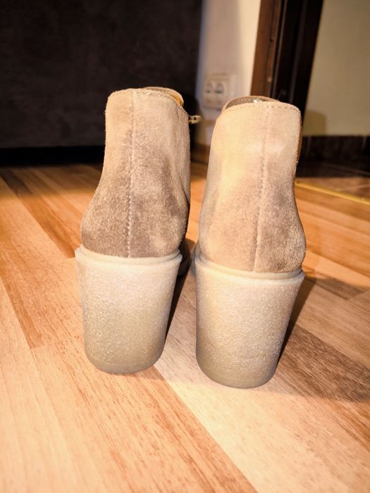 Botine Bata piele naturala intoarsa 38