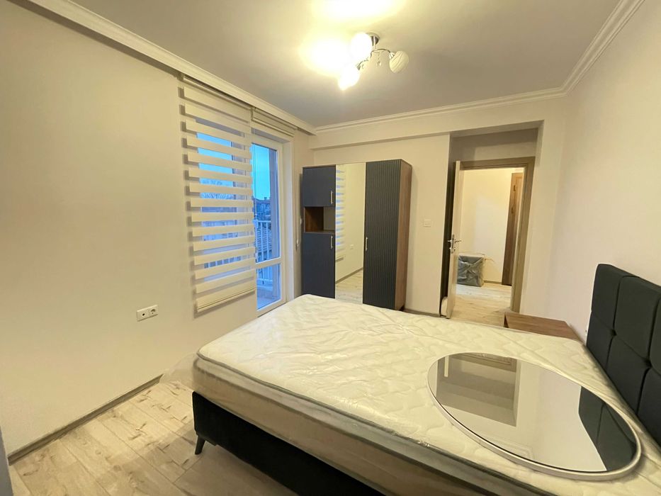 Продава се Тристаен апартамент в Шумен, Добруджански - 93 кв.м за 1700 €/кв.м - Снимка #9