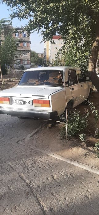 Лада 07 сотилади