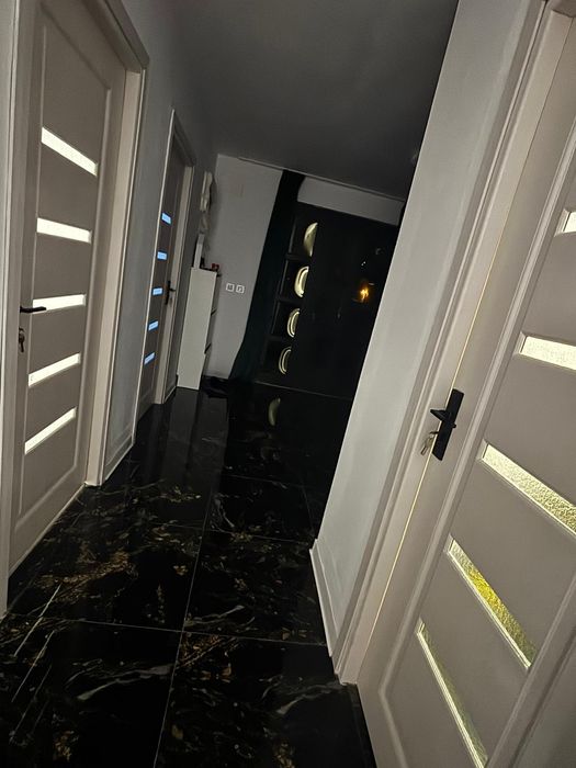 Vand casa la tara
