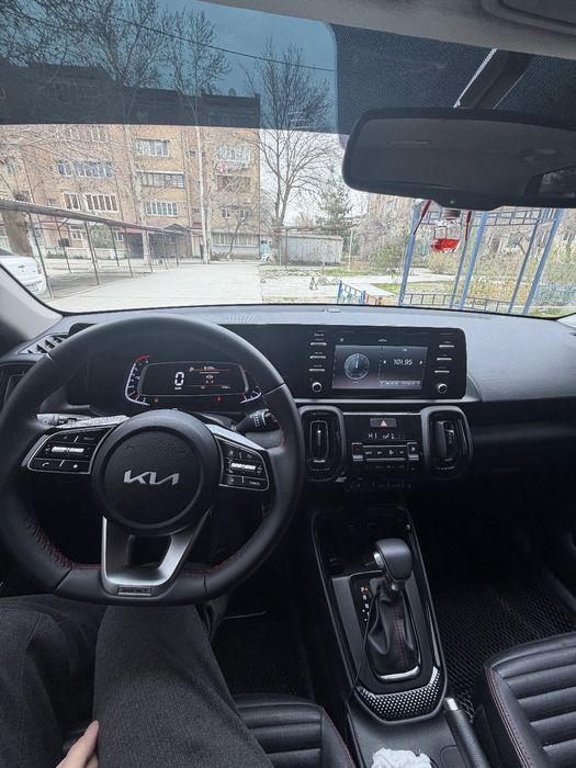 Kia sonet qora 2025 full pozitsiya 3 aybi umuman yuq