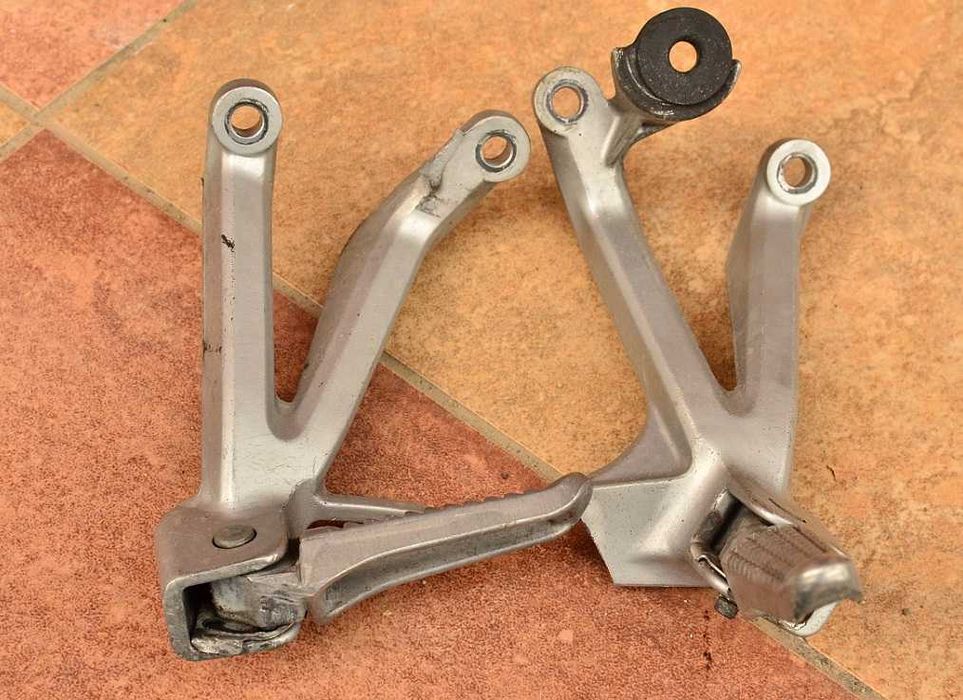 scarite sa   Suzuki GSXR600 750 SRAD