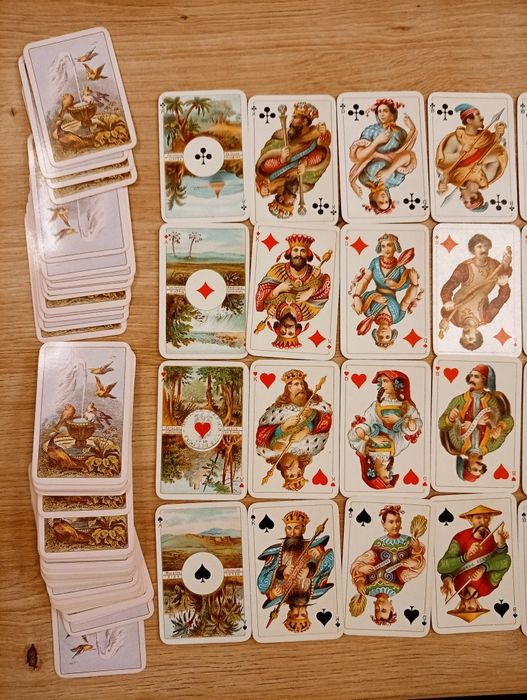 Антични карти за игра