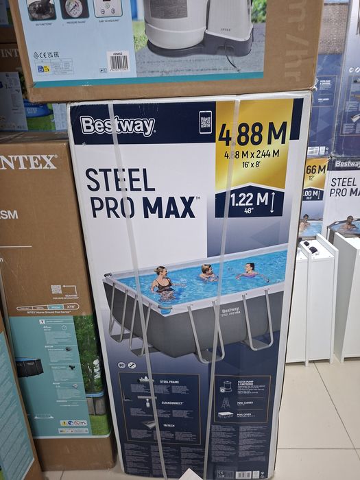Новый бассейн 5 метровый в магазине