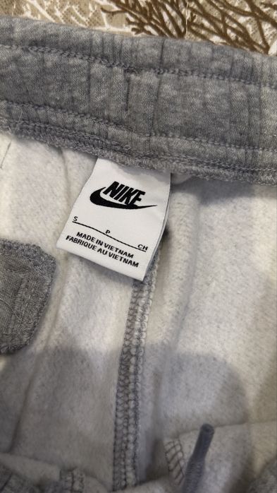 Nike Club Fleece долнище  Сив