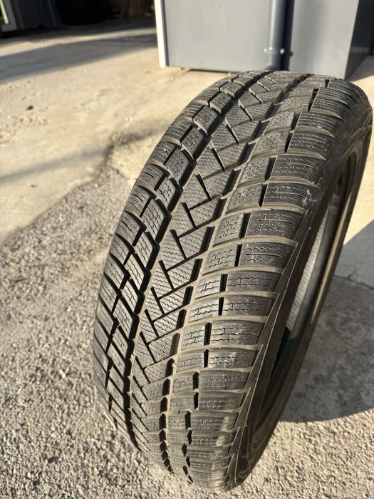Нови зимни гуми Vredestein 255/50 и 235/55 (19 цола)