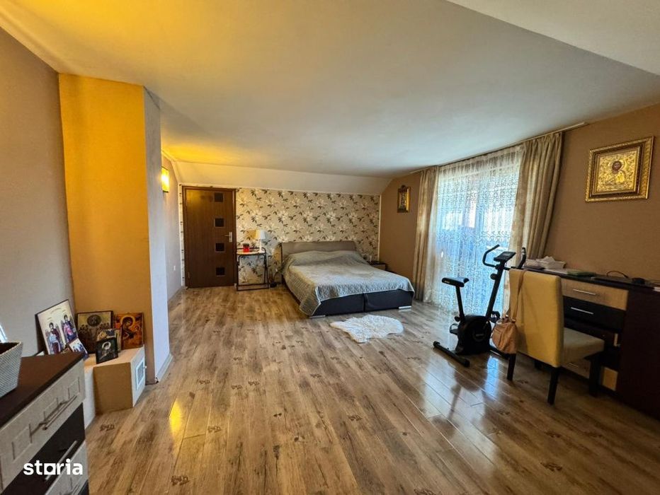 Casa de vanzare, 134 mp, teren 1300 mp, zona Vest