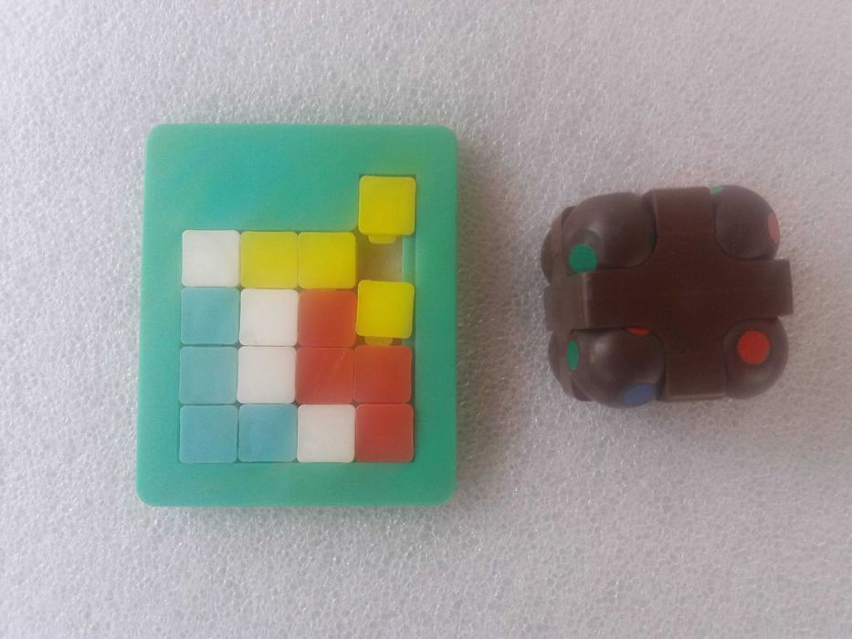 Стари игри / играчки два броя.