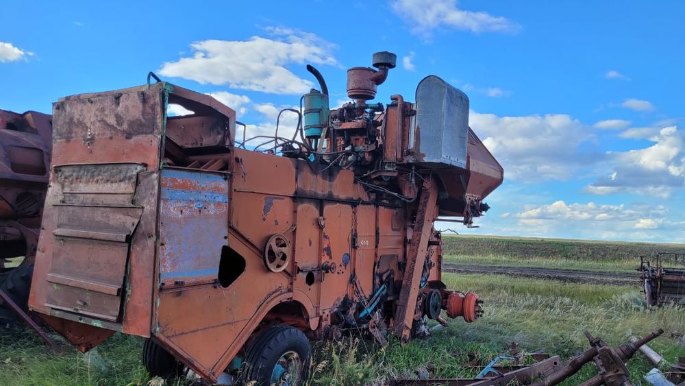 Продам запчасти на комбаин