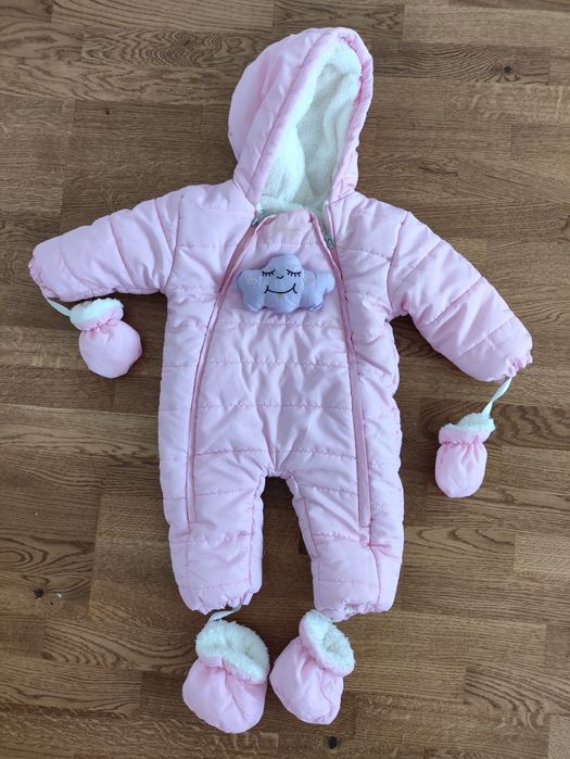 Шушляково космонавтче за дете около 18 месеца