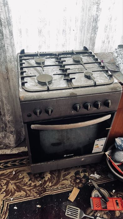 Газ плита с зажигалкой