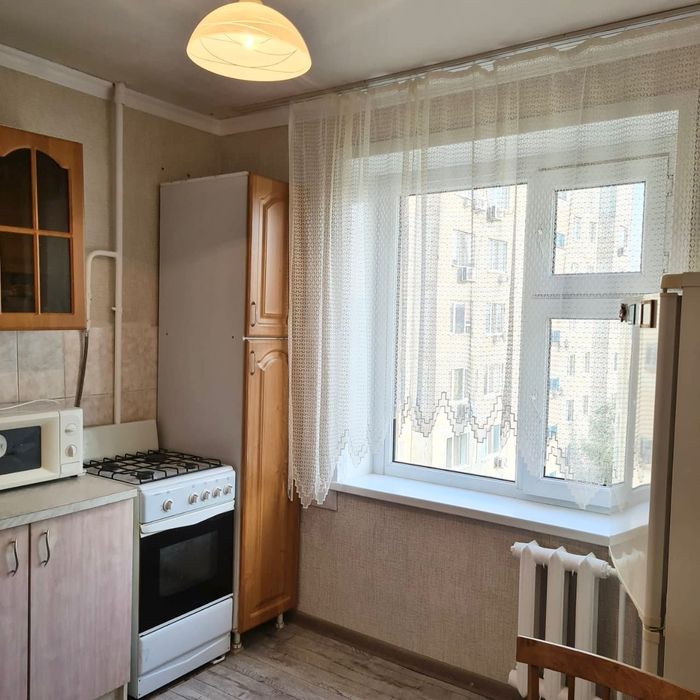 Продаётся 2 комн в 4 мкрне