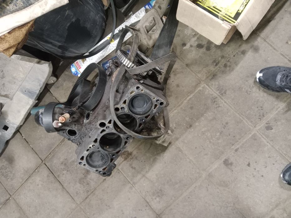 Продам двигатель от Ауди 80 на запчасти