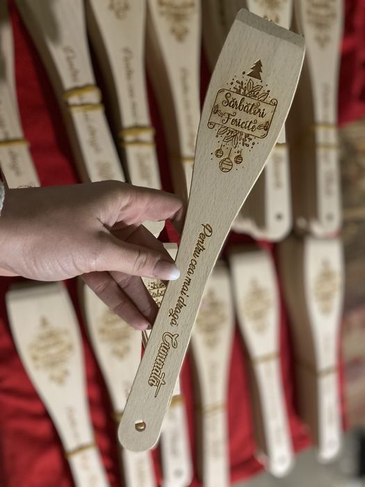Spatula si tocator personalizat